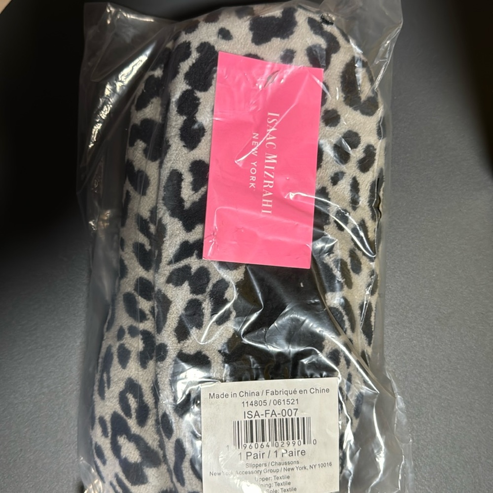 Isaac Mizrahi Leopart printed slippers